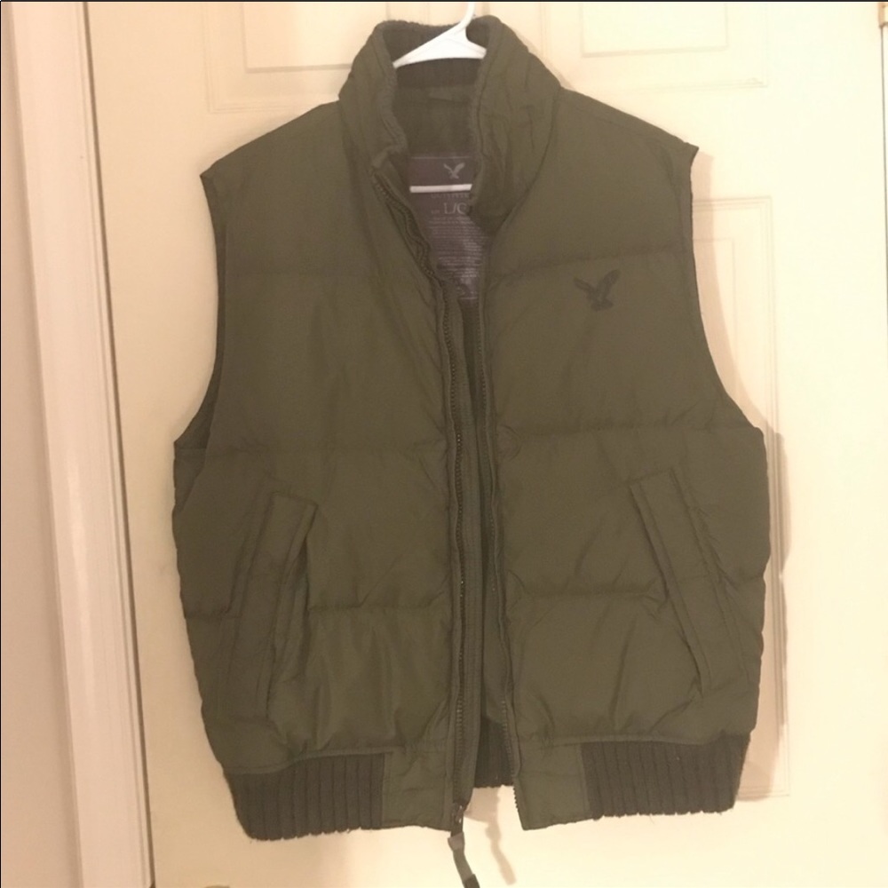 American Eagle outfitters puffer vest